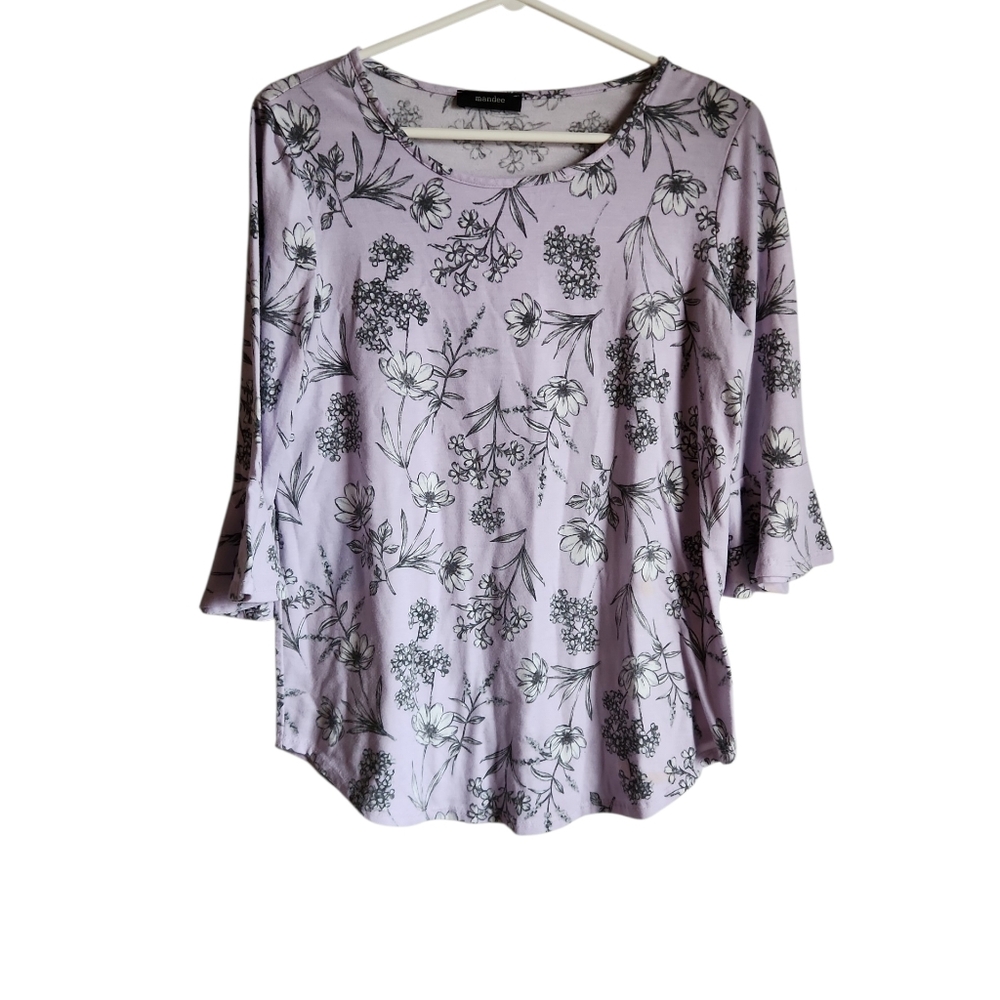 Last Day May 10 Free with purchase Mandee Floral Print Flared Long Sleeve Top.